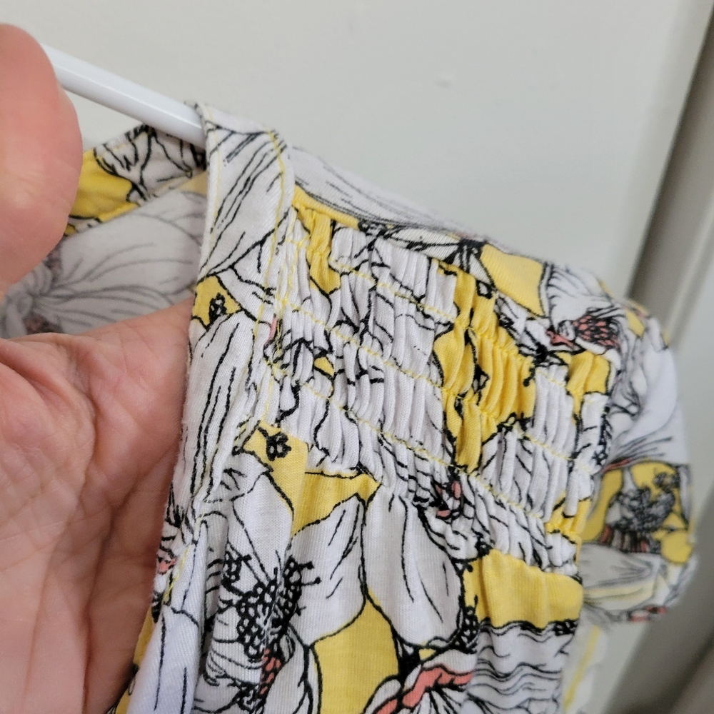 Floral Print Blouses in Gray and Yellow - Picture 8 of 12